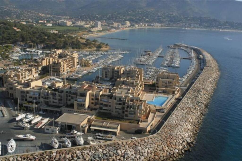 Face Mer Entre Plage Et Marina ボルム・レ・ミモザ エクステリア 写真